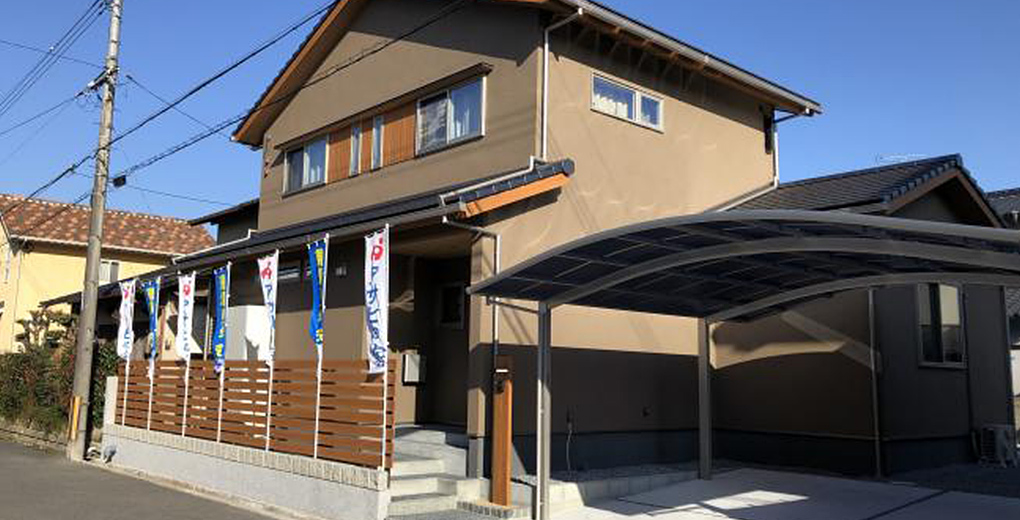 和モダンテイストの家